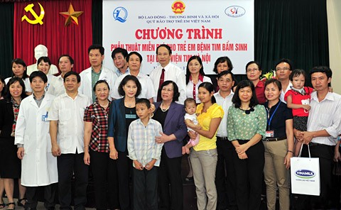  National Assembly Vice Chairwoman visits Hanoi Heart Hospital  - ảnh 1